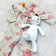 Load image into Gallery viewer, Cuddly Bunny